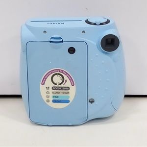 Insta mini 7s camera Without film